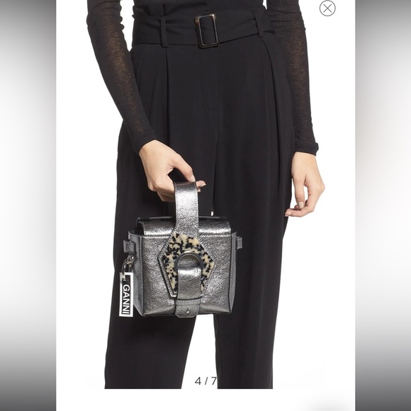 Ganni Silver Metallic Leather Crossbody Box Bag - Picture 4 of 7